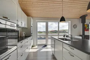 Children-friendly holiday home with sauna, BBQ & terrace | Close to the beach | Pets allowed - Image 4