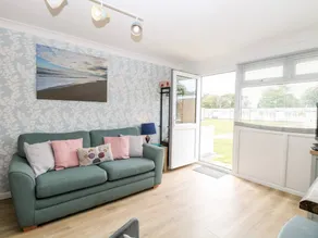 Cottage with garden - Image 5