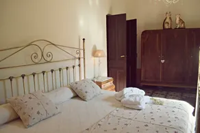 Estudio con piscina, sauna y jardín - Image 2