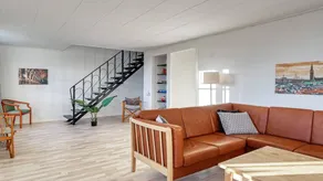 House with garden & terrace - Image 3