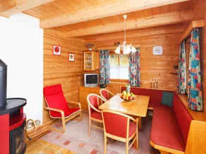 Family-friendly holiday home with sauna, terrace & garden | Pets are welcome - Image 3