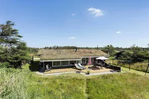 Family-friendly ample holiday home with garden, sauna & barbecue | Close to the beach - Image 2
