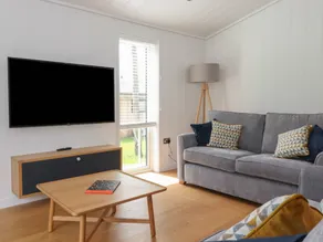 Cottage with garden - Image 3