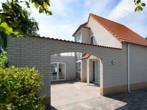 Charmante maison avec piscine chauffée, terrasse et jardin | Vue jardin | Avec animaux autorisés - Image 5