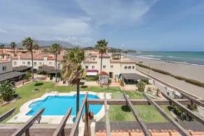 Exclusive Beachfront Villa with Stunning Views and Pool - Image 2