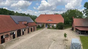 Ruhige Fewo In Der Forsterei Kalkhorst - Komfort & Historisches Ambiente - Image 2