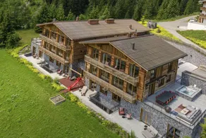 Villa con terrazza, idromassaggio e sauna | Vista sulla montagna - Image 2
