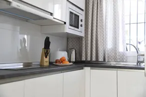 Flat with garden - Image 3