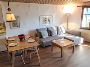 Flat with terrace, garden & sauna | Mountain view - Image 2
