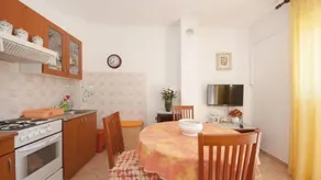 Flat with 1 room for 3 persons - Image 5
