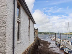 Dolphin Cottage - Image 3