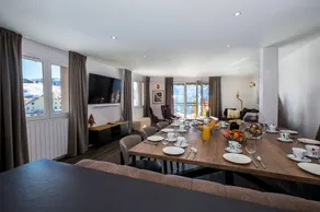 Appartement de vacances entièrement équipé avec internet haut débit et terrasse | Vue montagne | À côté du ski | Adapté au travail à distance | Avec animaux bienvenus - Image 2