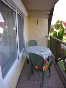 Fully equipped house with garden, terrace & barbecue - Image 4