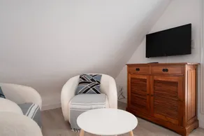 Children-friendly charming flat with terrace, barbeque & garden | Sea view | Close to the beach | Suitable for remote work - Image 4