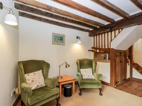Cottage with garden - Image 5