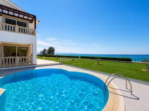 Child-friendly wonderful villa with garden, barbeque & private pool | Sea view - Image 2