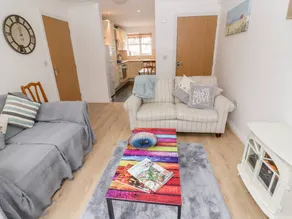 Family-oriented pleasant cottage with garden | Beach view | Dogs allowed - Image 4