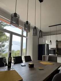 Holiday home with BBQ | Sea view - Image 3