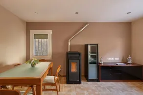 Apartment 'Menvil' with Mountain Views, Private Terrace and Wi-Fi - Image 2