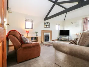 Family-friendly cottage with garden & barbecue | Pets allowed - Image 3