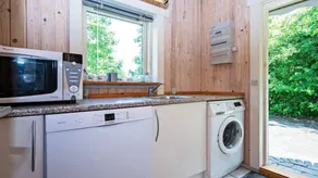 Holiday home with BBQ & terrace | Pets are welcome - Image 2