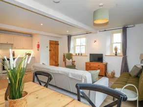 Cottage with garden - Image 5