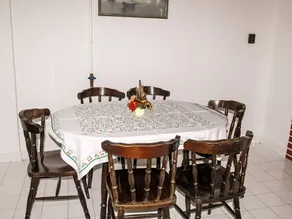 House with garden, terrace & BBQ - Image 3