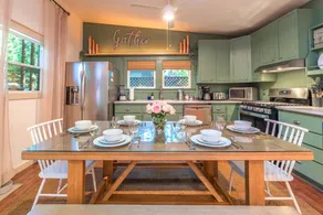 Holiday home with terrace, garden & BBQ | Suitable for remote work - Image 5
