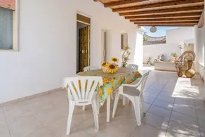 Appartement de vacances avec jardin, barbecue et terrasse | Vue jardin - Image 4
