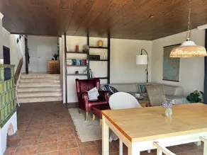 Appartamento con terrazza, piscina e giardino - Image 5