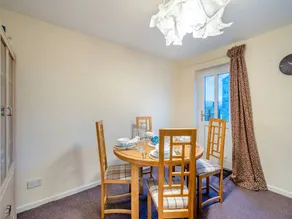 Family-oriented cottage with terrace & garden | River view | Dogs allowed - Image 4