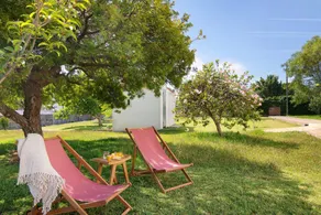 Villa avec barbecue, terrasse et jardin | Vue jardin - Image 3