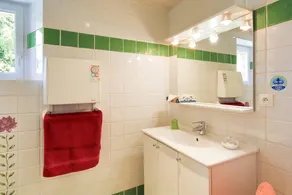 “Chambre Campagne” Guest Room with Shared Terrace, Garden, and Wi-Fi - Image 4