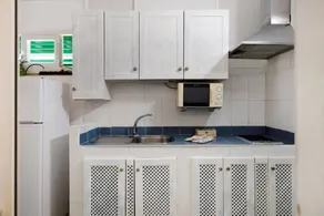Studio with pool & terrace | Mountain view | Suitable for remote work - Image 5