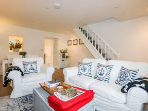 Cottage with garden | Beach view - Image 3