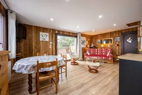 Holiday Home 'D'Aillon' with Mountain Views, Private Terrace, and Wi-Fi - Image 5