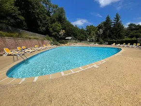 Kinderfreundliches Zelt mit Pool und Grill | Gartenblick - Image 3