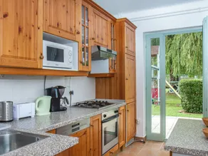 Holiday home with private pool, garden & barbecue - Image 5