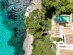 Fully equipped villa with terrace, barbecue & garden | Sea view | Close to the beach | Pets are welcome - Image 3