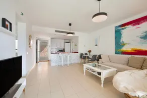 Nice apartment with terrace & pool | Sea view | Beach nearby - Image 5