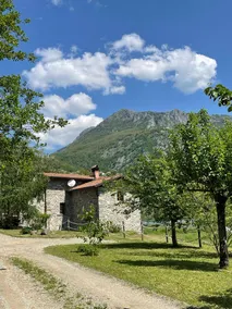 Child-friendly charming house with BBQ, terrace & private pool | River view | Pets are welcome - Image 2