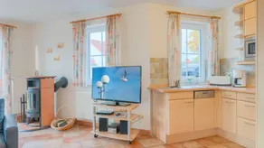 Flat with sauna, garden & terrace - Image 4