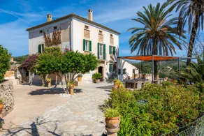 Family-oriented B&B with BBQ, garden & pool | Garden view | Good for workation | Pets are welcome - Image 2