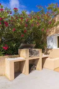 Chalet with barbecue, garden & terrace - Image 2