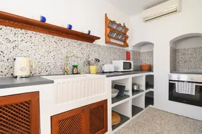 Wonderful villa with terrace & barbeque | Close to the beach - Image 3