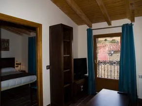 Holiday home with barbeque, terrace & garden | Mountain view - Image 3