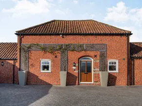 Child-friendly cottage with garden | River view | Dogs allowed - Image 2