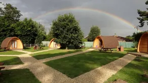 Lovely Pod Rental Perfect for Glamping in Norfolk - Image 4