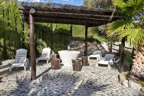 Fully equipped big villa with terrace, barbecue & garden | Garden view - Image 4