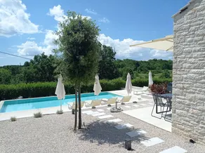 Family-oriented ample holiday home with garden, terrace & pool | Mountain view - Image 4